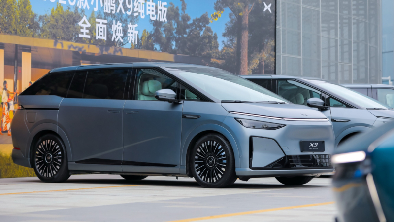 2026 Xpeng X9 Facelift neue Frontschürze